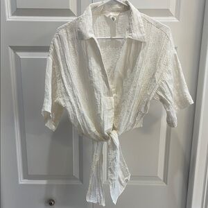 (5/$30 deal) 
White Tie up Front crop Blouse